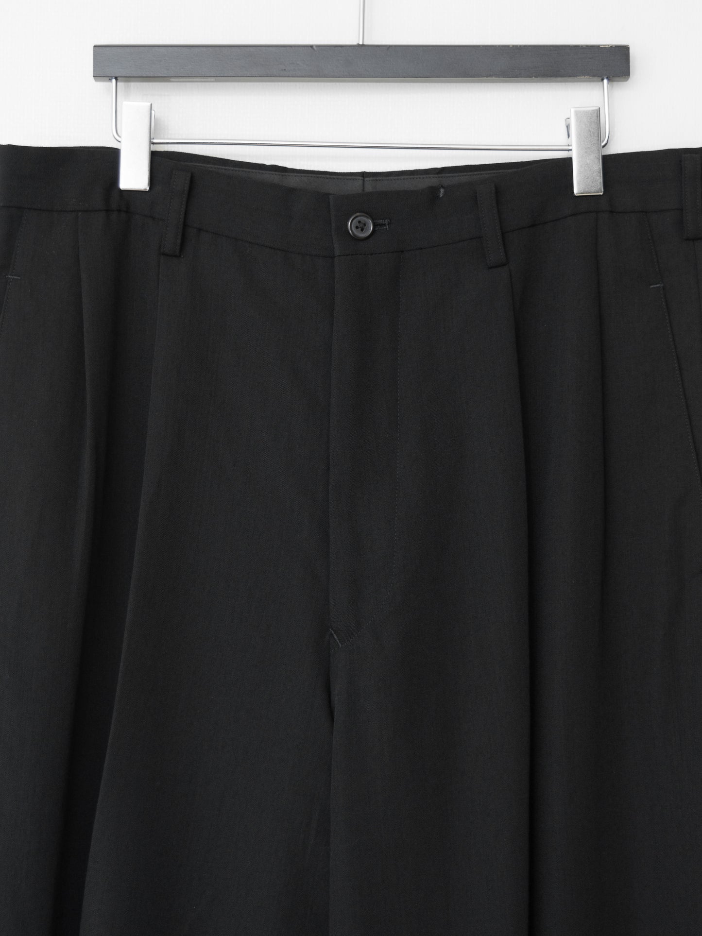 double pleat trousers black ∙ wool gabardine ∙ large