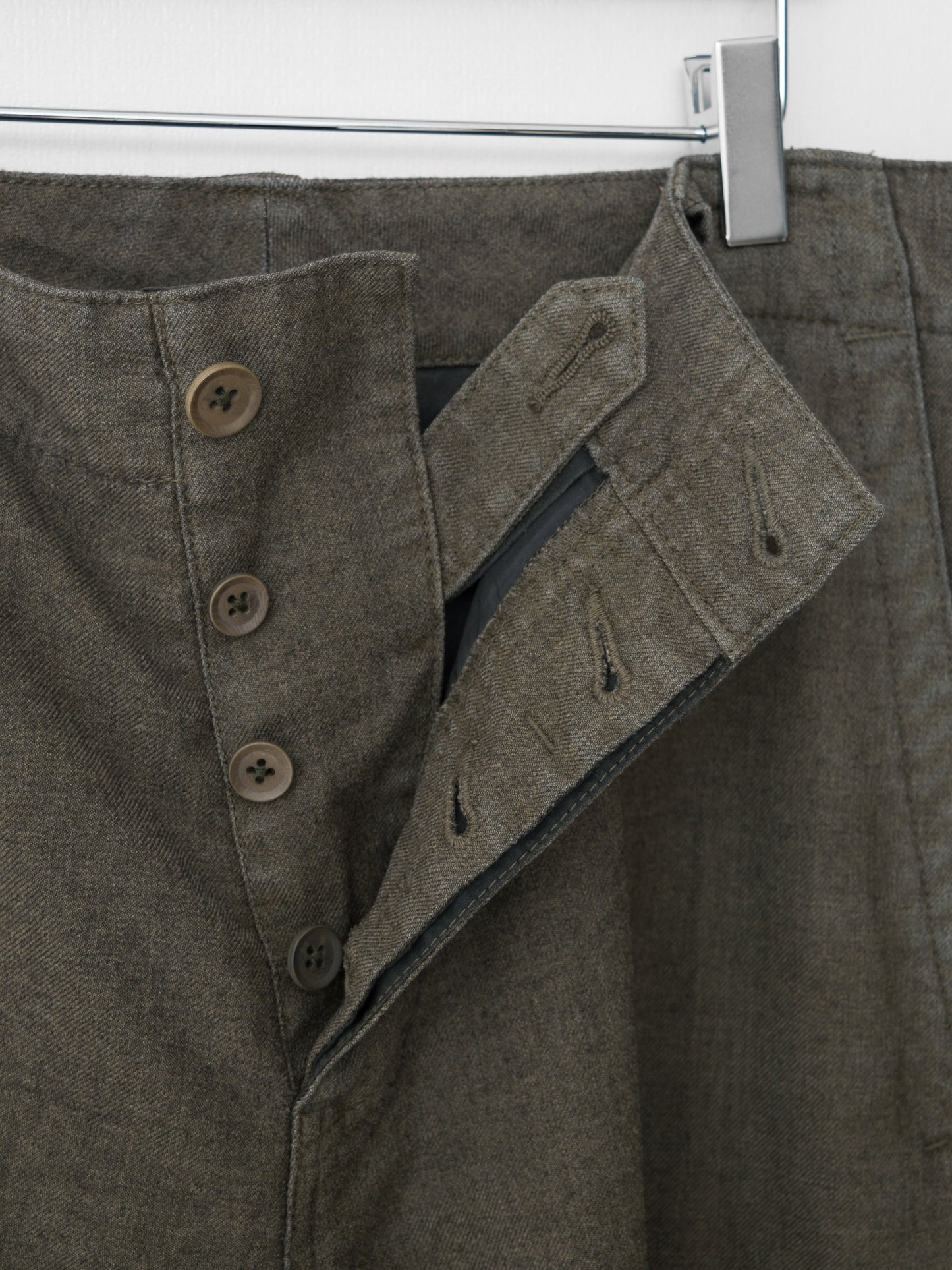 a/w 08 pigment printed cargo pants aged brown ∙ wool ∙ medium