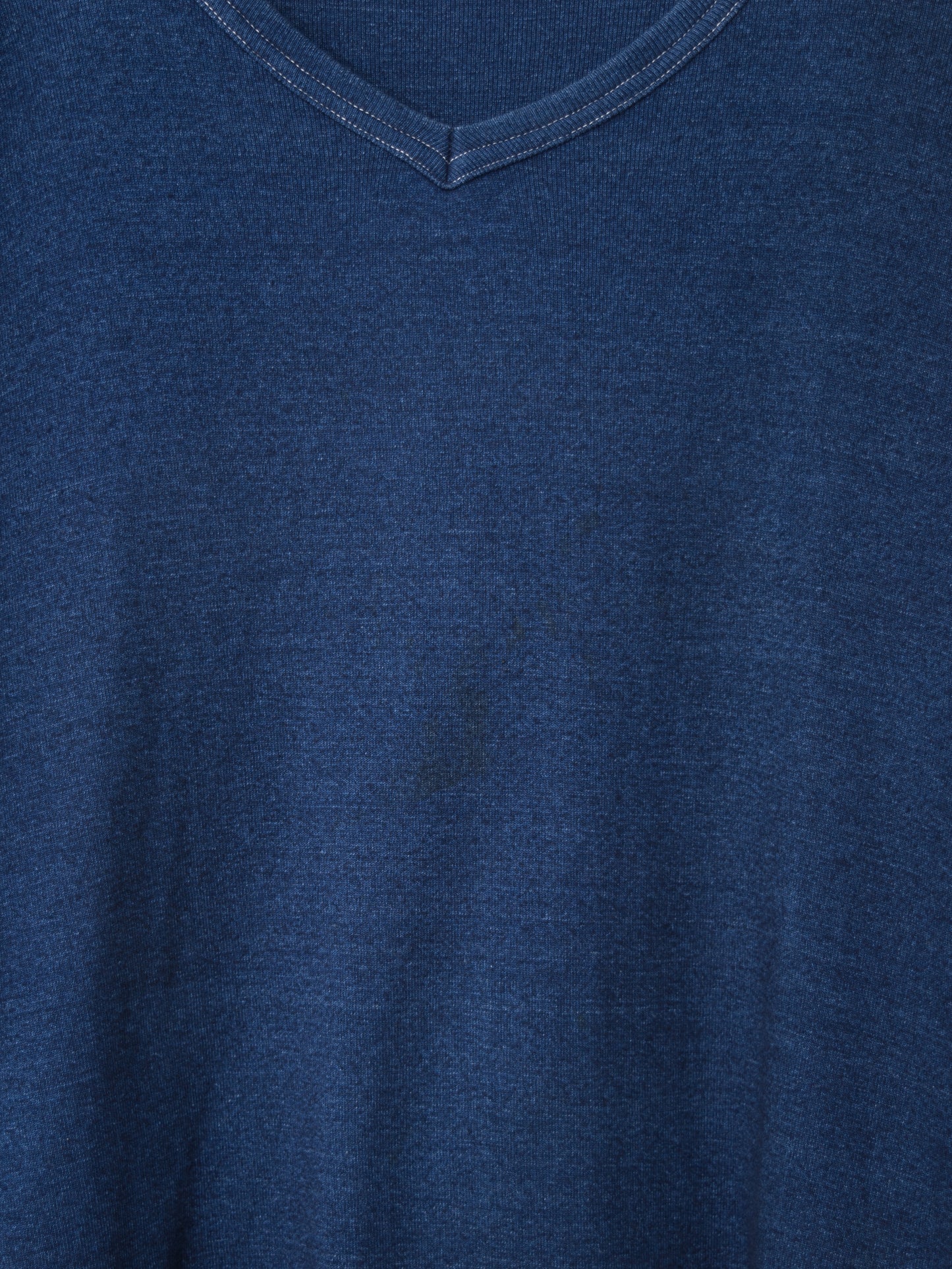 garment dyed v-neck longsleeve indigo ∙ cotton ∙ one size