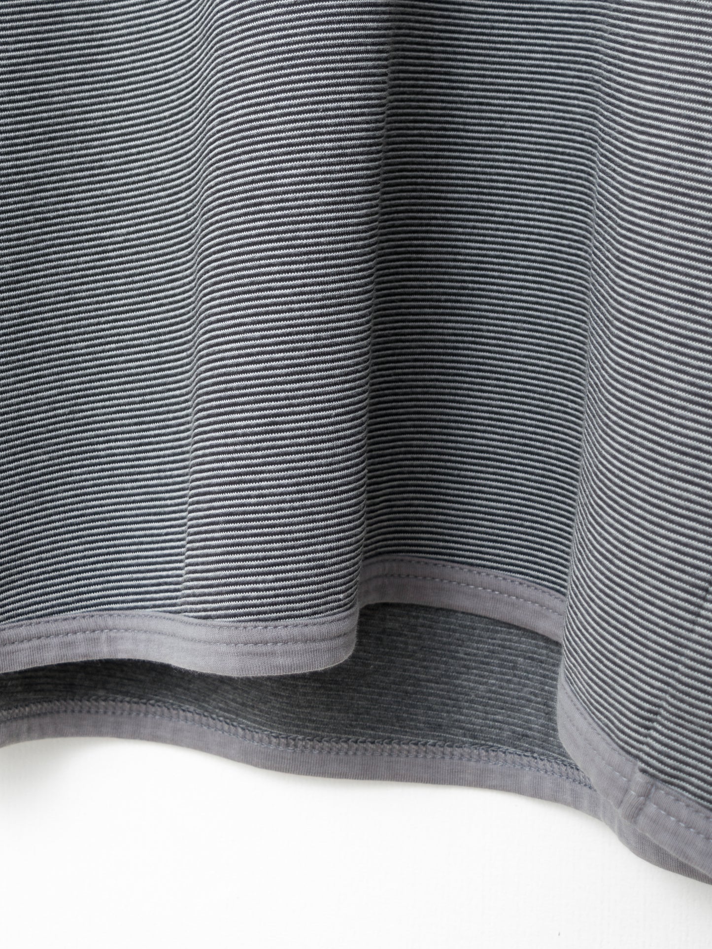 micro stripe longsleeve grey ∙ cotton poly ∙ one size