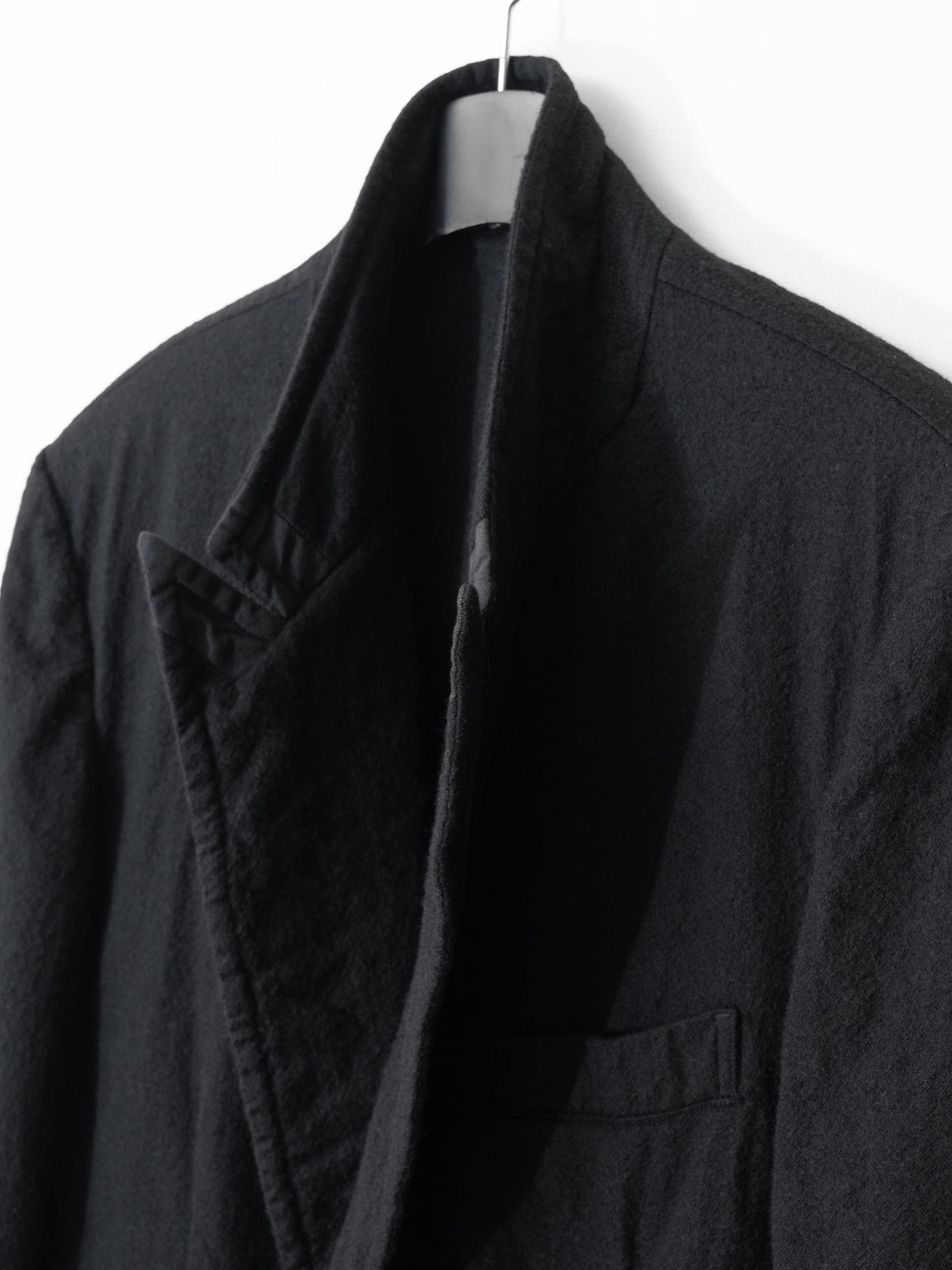 a/w 03 peak lapel tailored jacket black ∙ wool ∙ sample