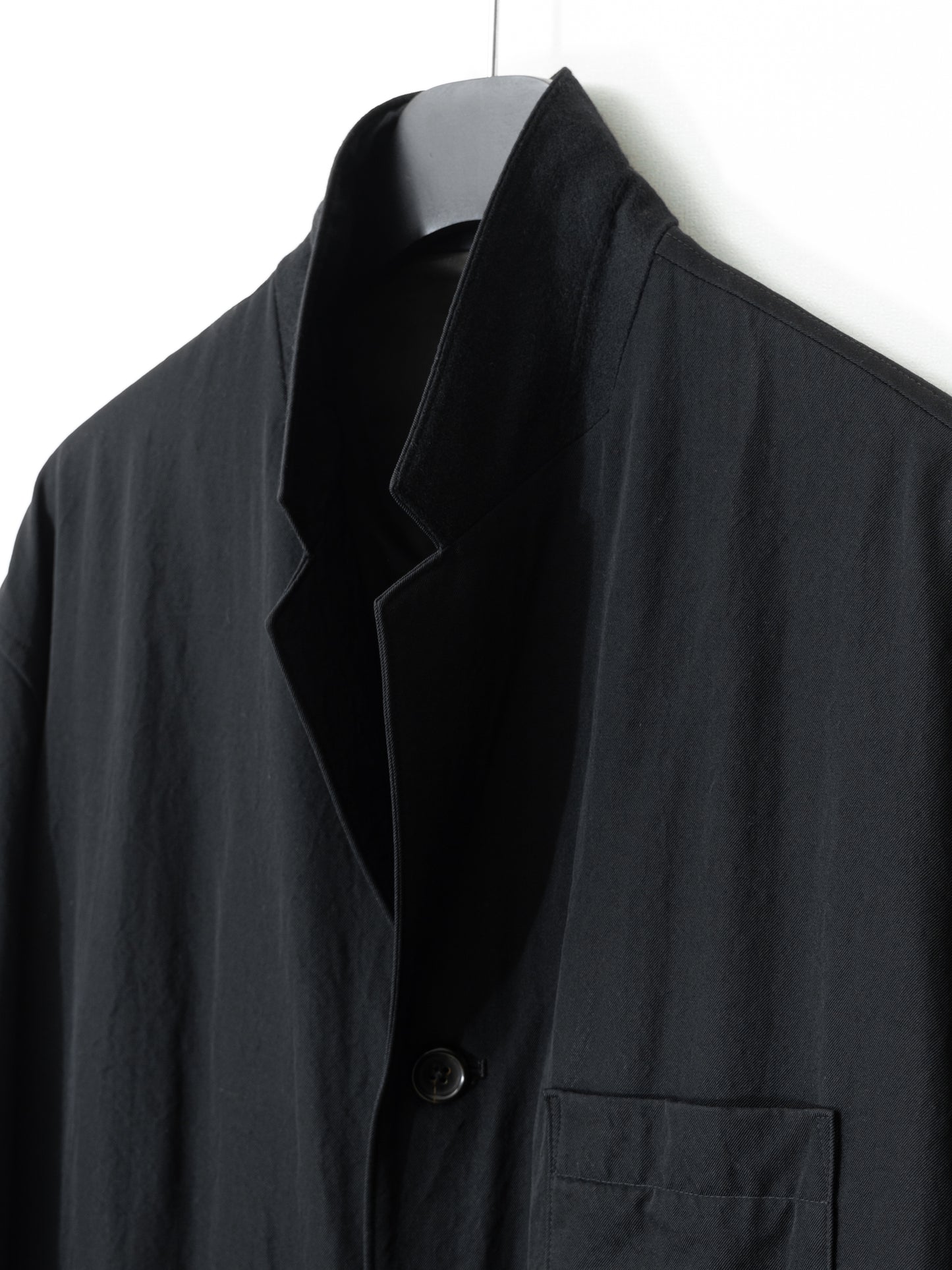 4b tailored jacket black ∙ wool gabardine ∙ medium