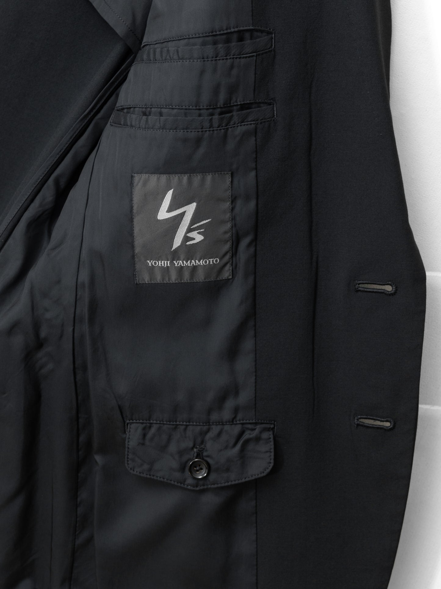 2b tailored jacket black ∙ wool gabardine ∙ small