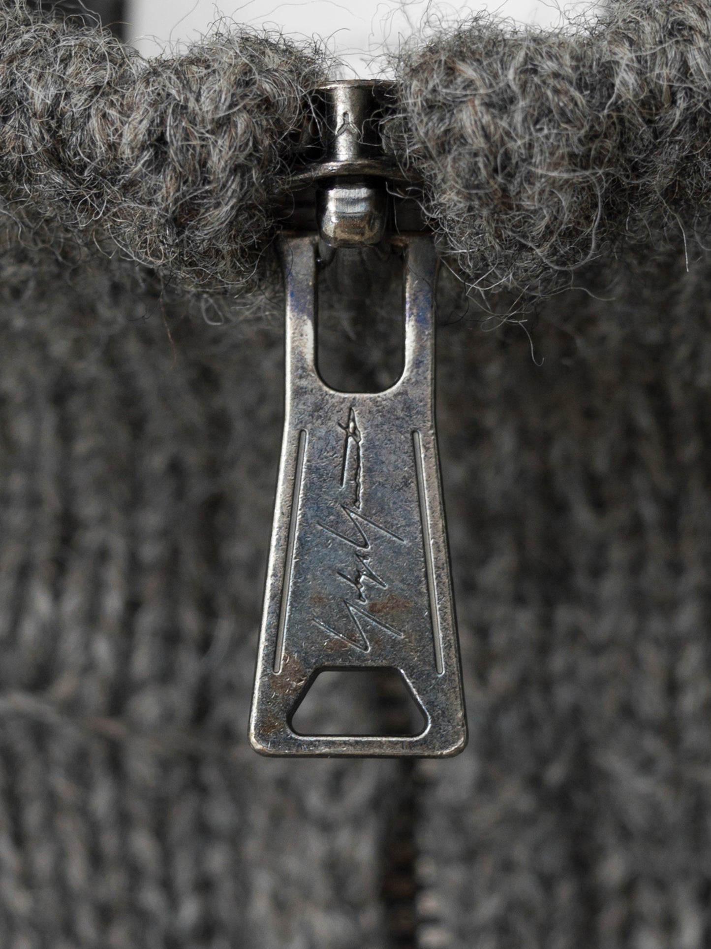 a/w 01 double zip drivers knit greige ∙ wool ∙ medium