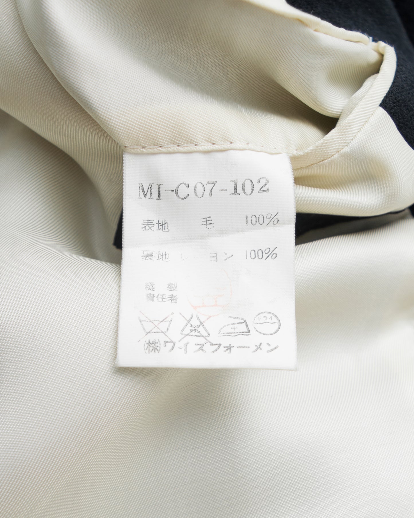 notch lapel coat black ∙ melton wool ∙ medium