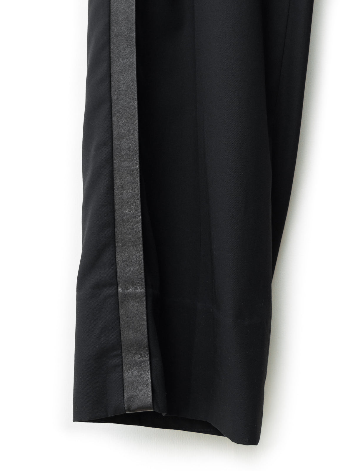 S/S 08 Lambskin Trim Slacks Black