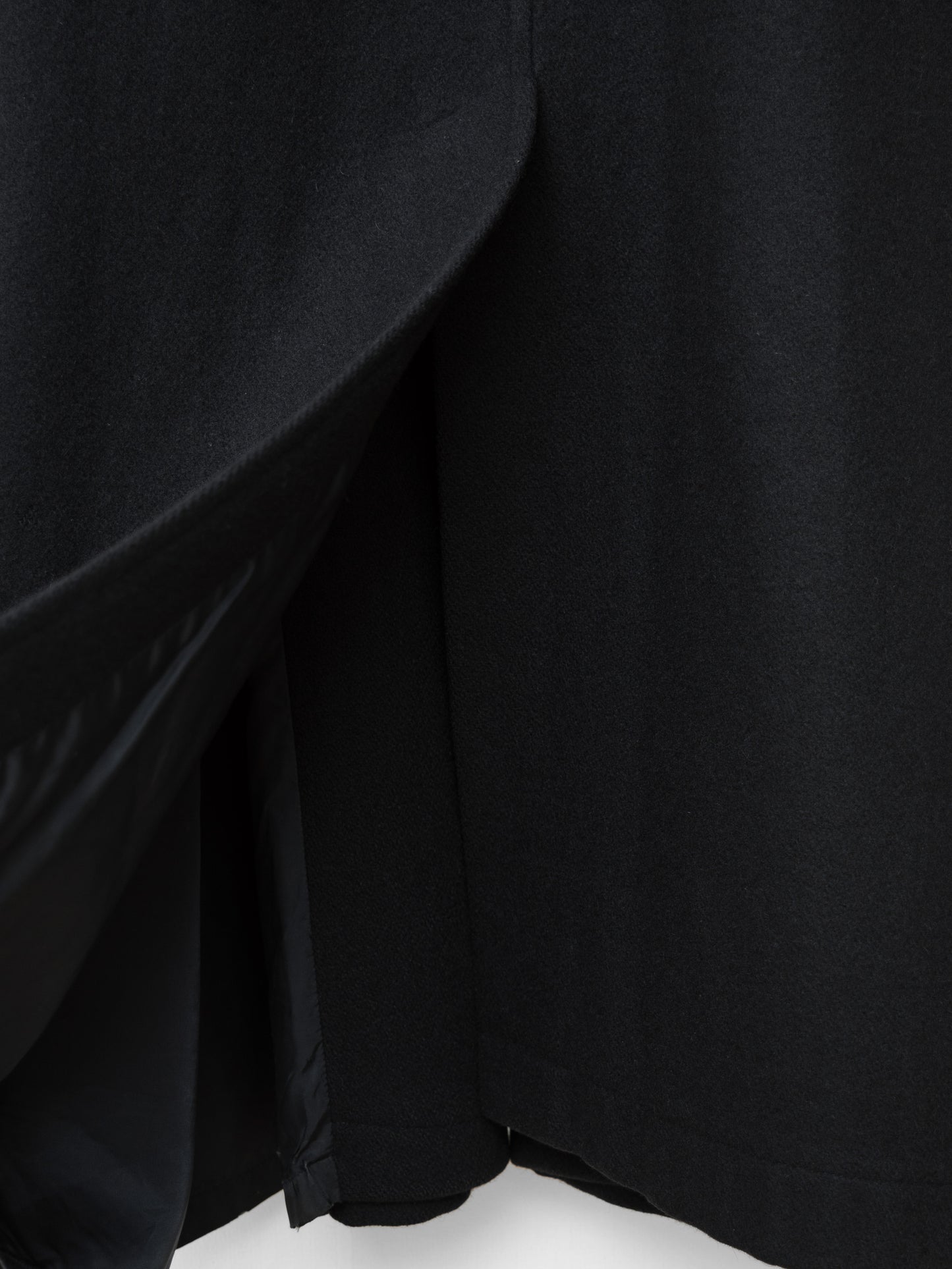raglan mac coat black ∙ melton wool nylon ∙ medium