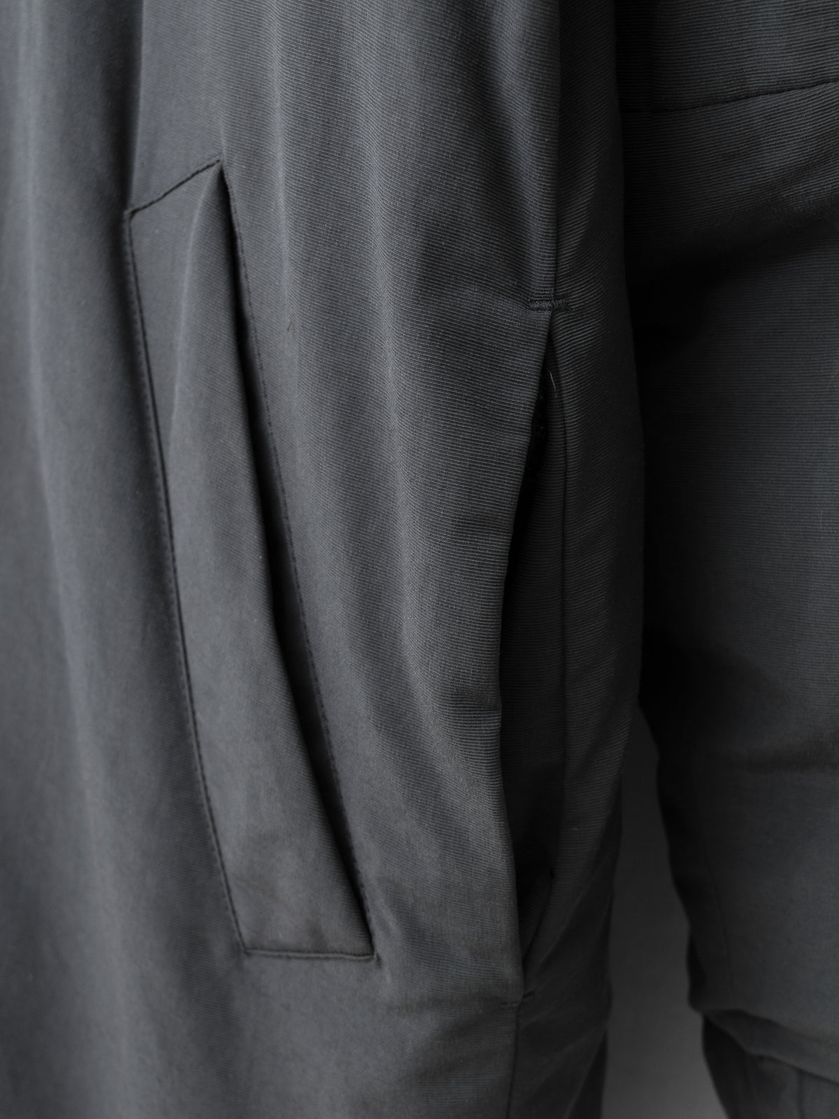 Reversible Hooded Down Jacket Carbon Black