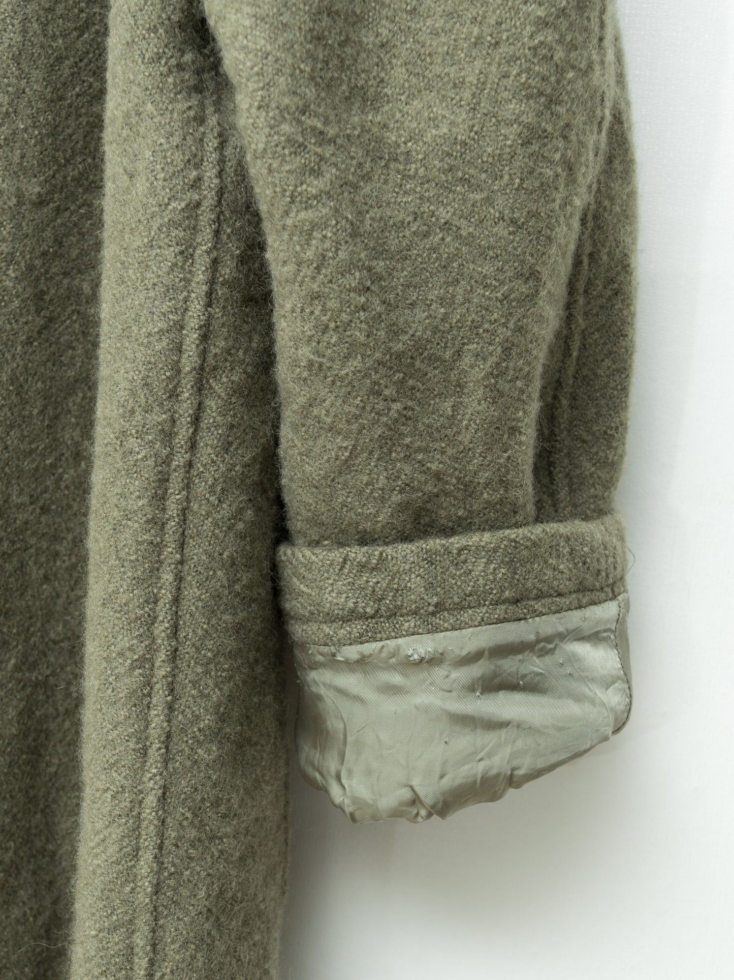 heavy 4 button coat dry moss ∙ wool ∙ one size