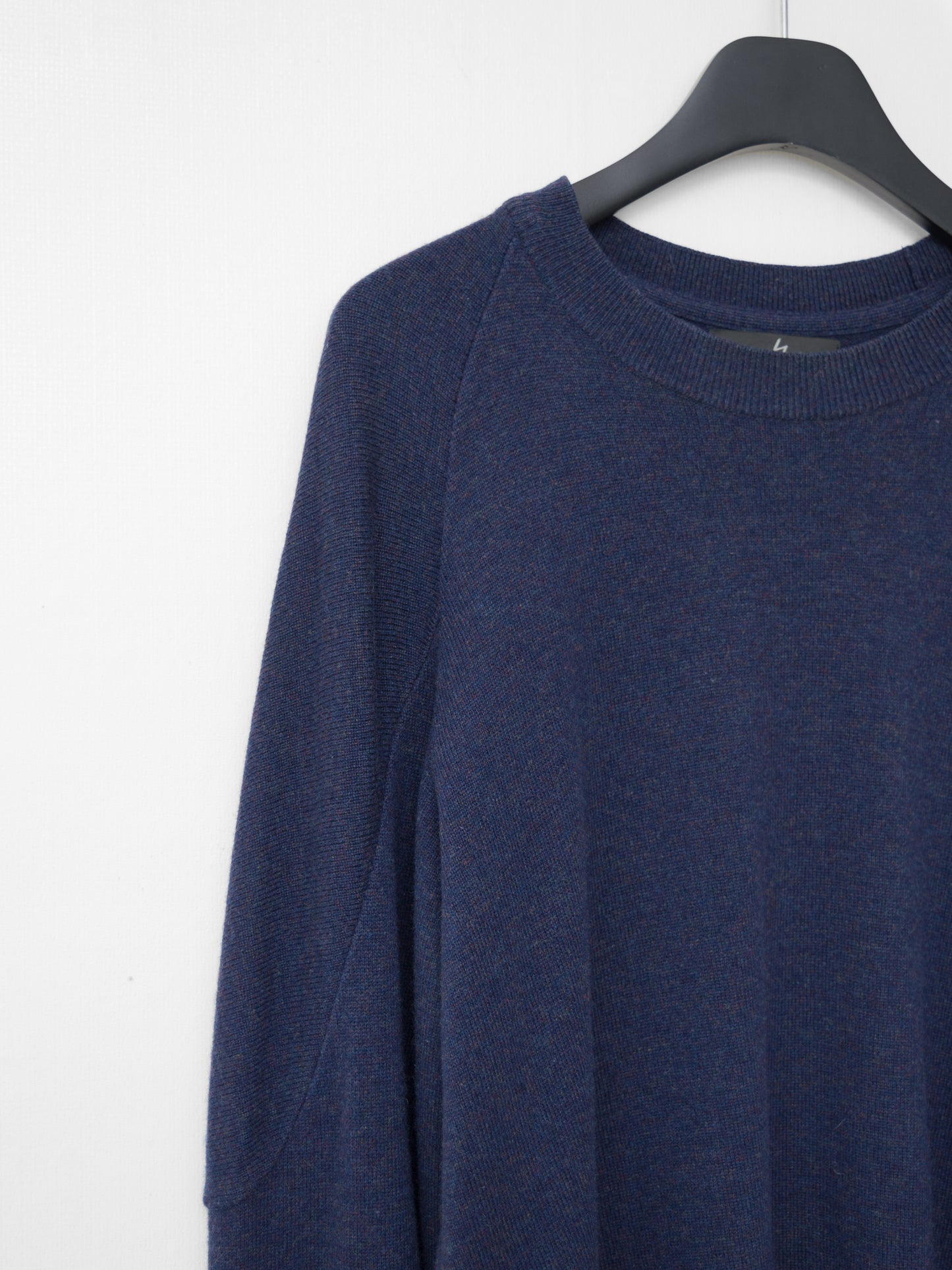 a/w 05 saddle shoulder knit pullover navy melange ∙ wool ∙ medium