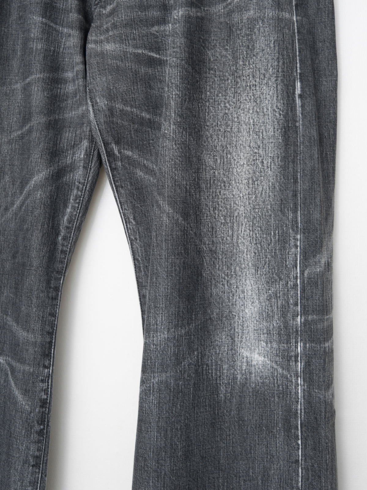 S/S 04 Spotted Horse Jeans Magic Wash