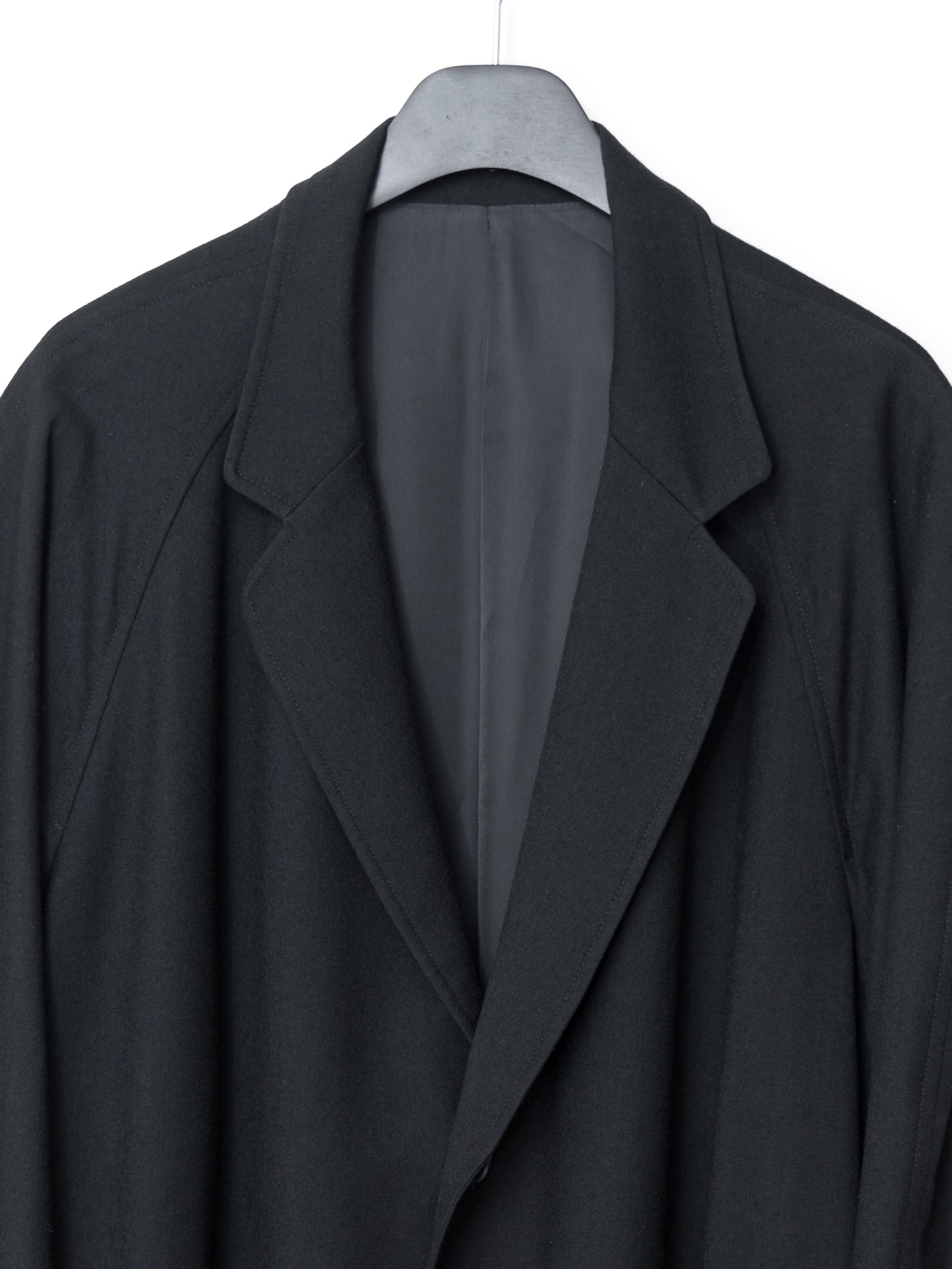 raglan sleeve coat black ∙ wool ∙ medium