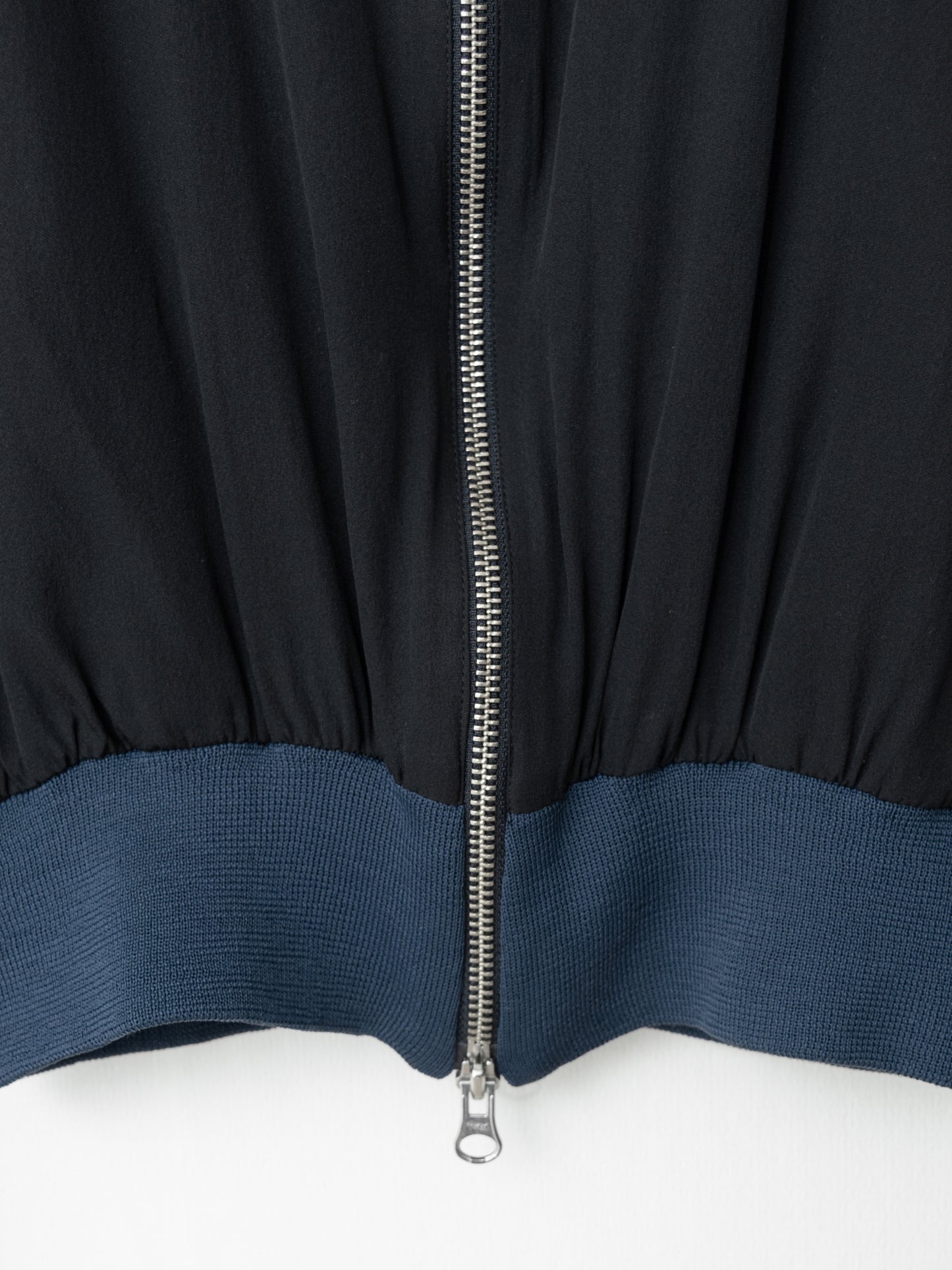 s/s 02 zip front blouson ∙ silk ∙ small