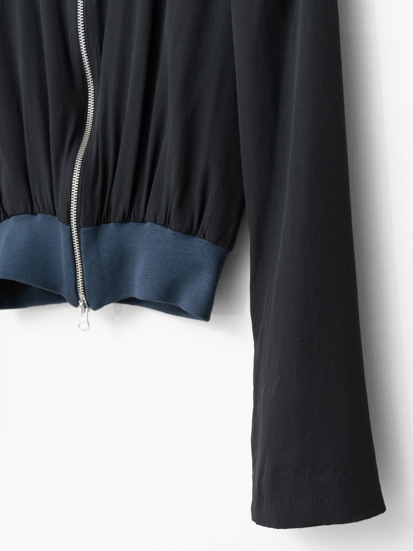 s/s 02 zip front blouson ∙ silk ∙ small