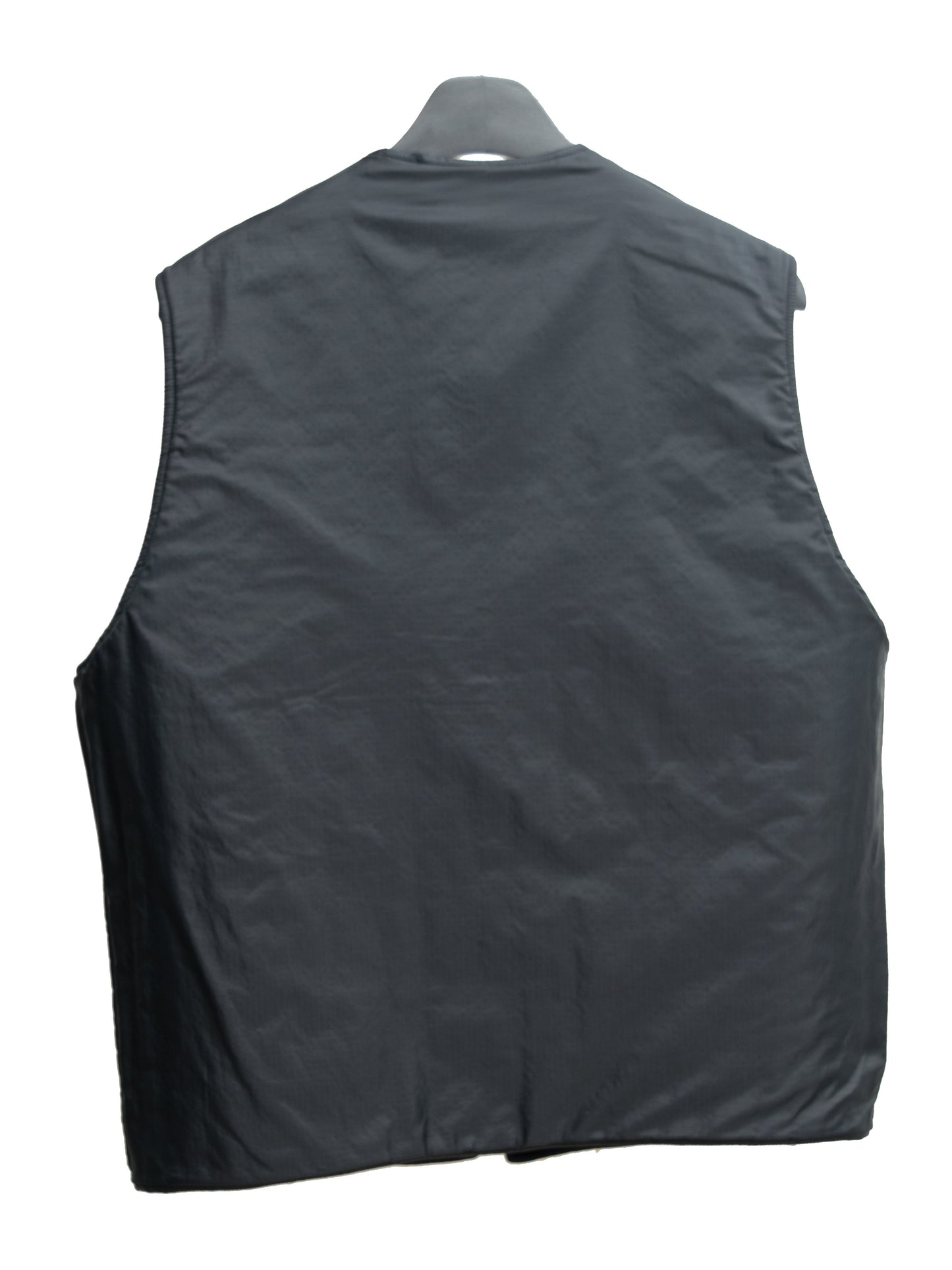 reversible zip vest black ∙ poly nylon ∙ one size