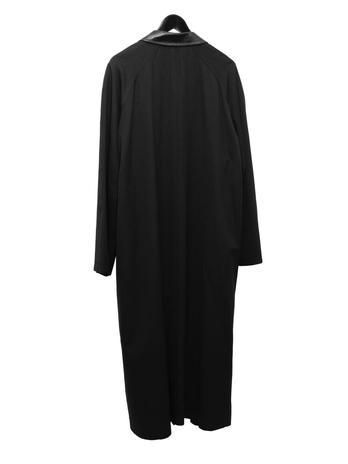 Raglan Mac Coat Black