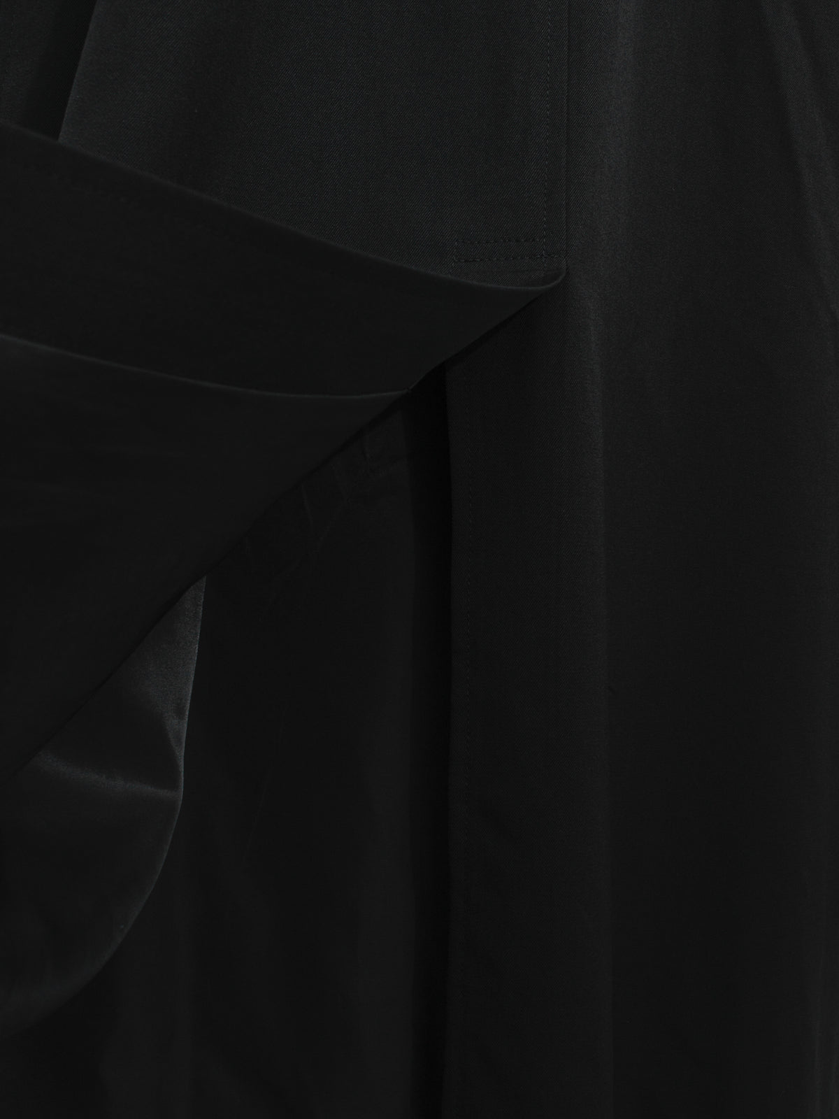 Raglan Mac Coat Black